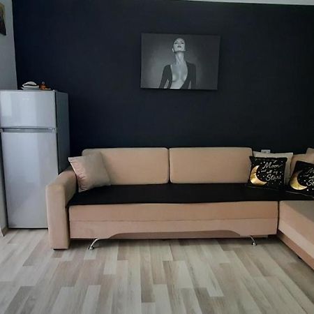 Apartament Clara Permet Apartment Exterior photo